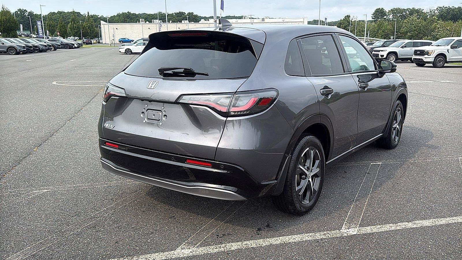 Used 2024 Honda HR-V EX-L image 6