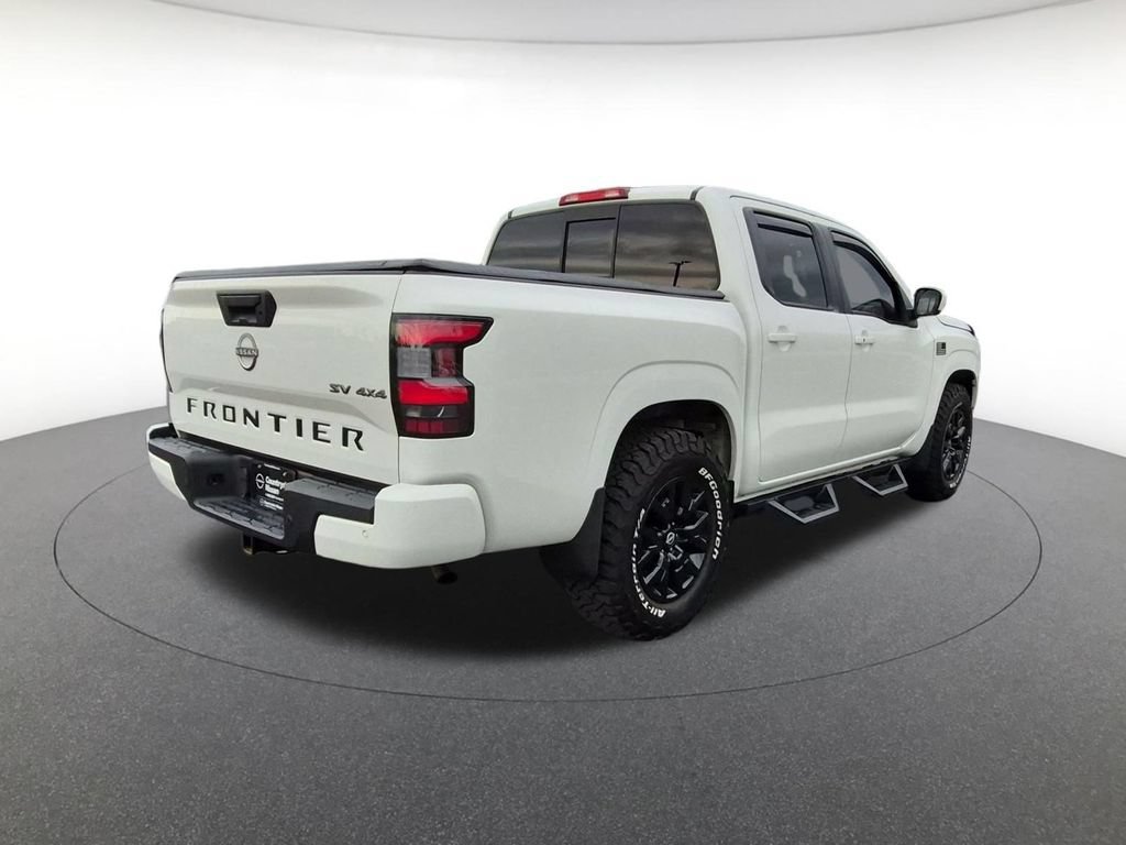 Used 2022 Nissan Frontier SV AWD/4WD image 5