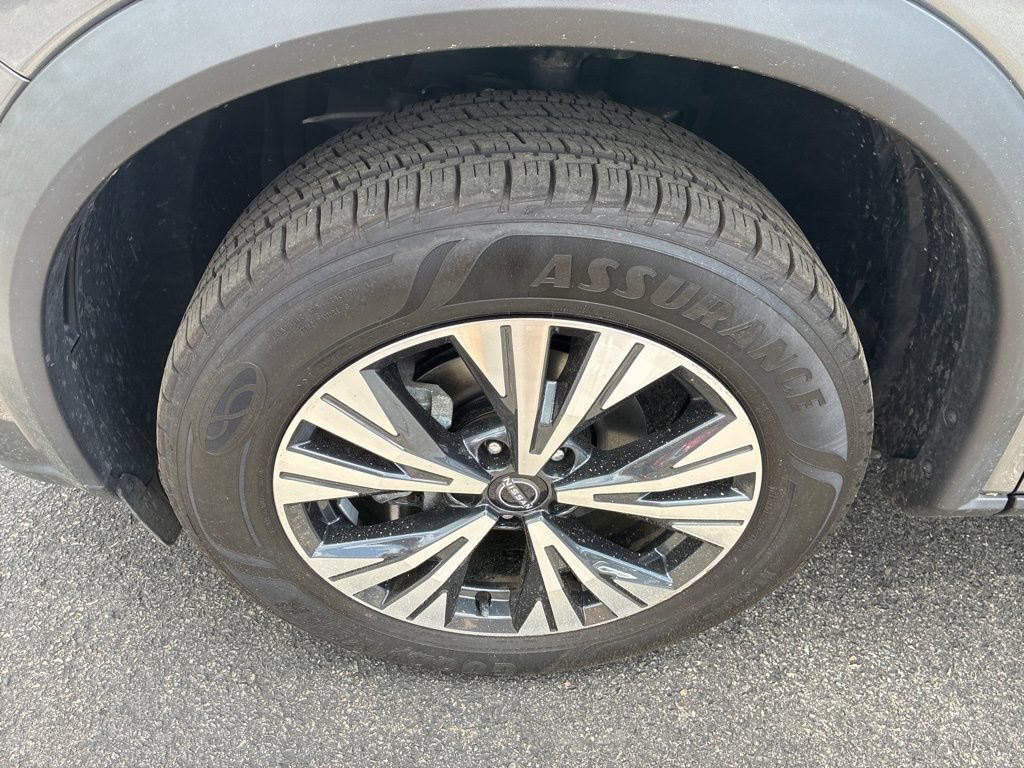 Certified 2023 Nissan Rogue SV AWD/4WD image 12