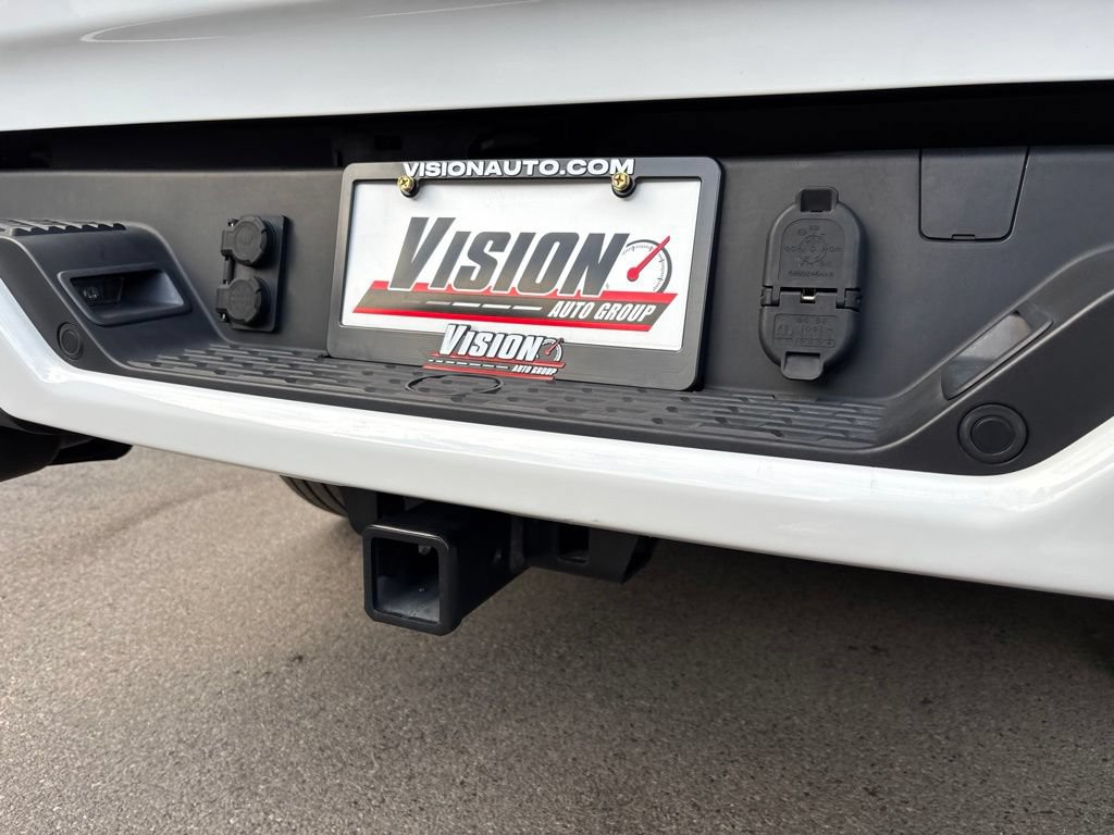 Used 2025 RAM 1500 Laramie w/ Night Edition AWD/4WD image 13