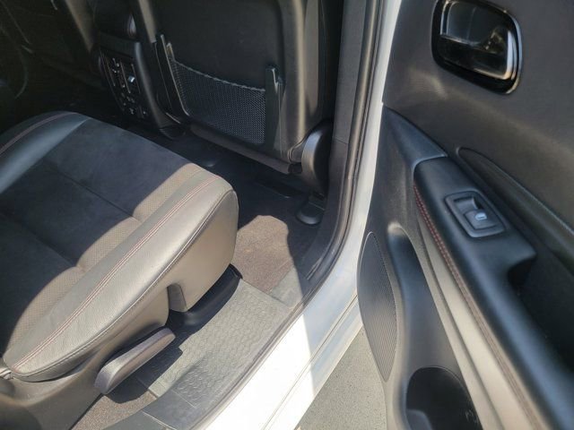 Used 2022 Dodge Durango R/T w/ Blacktop Package AWD/4WD image 11