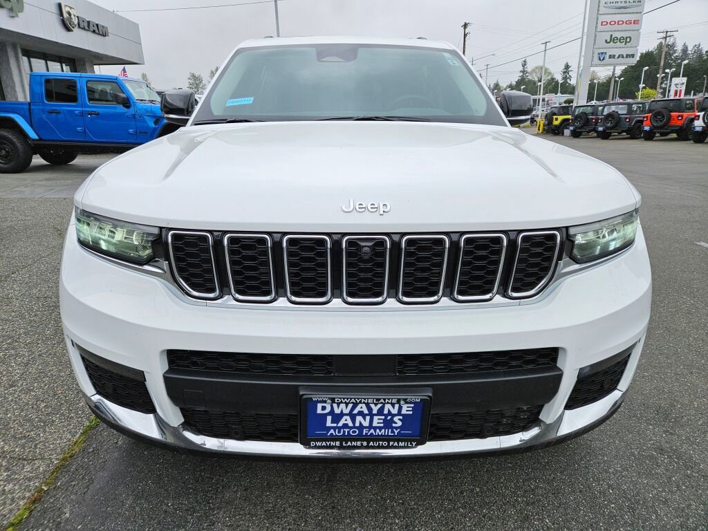 Used 2023 Jeep Grand Cherokee L Limited w/ Luxury Tech Group II AWD/4WD image 7