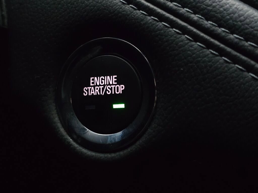 Used 2018 Chevrolet Cruze Premier image 36