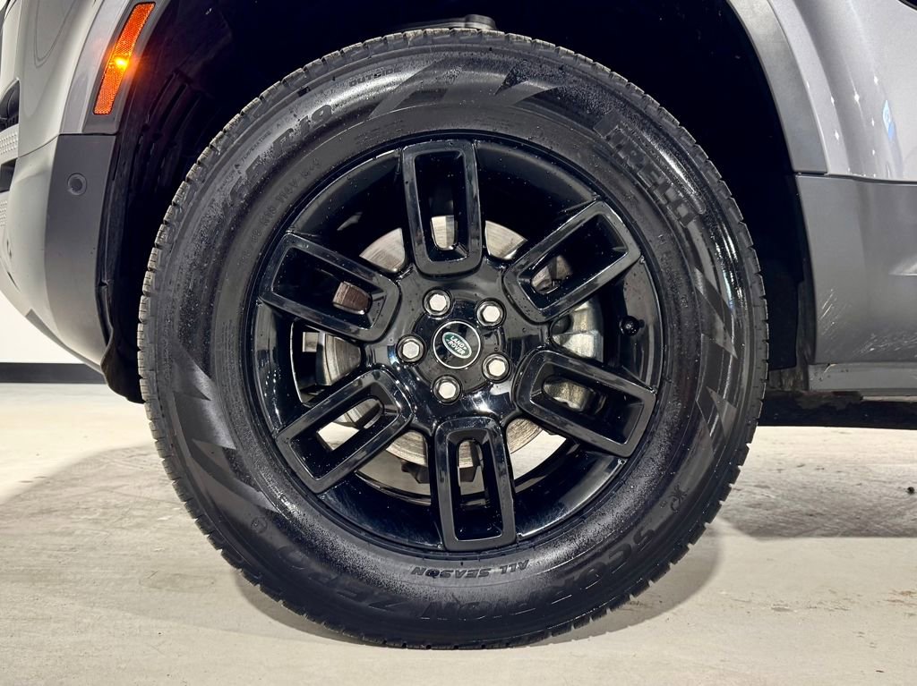 Used 2022 Land Rover Defender 110 S image 33