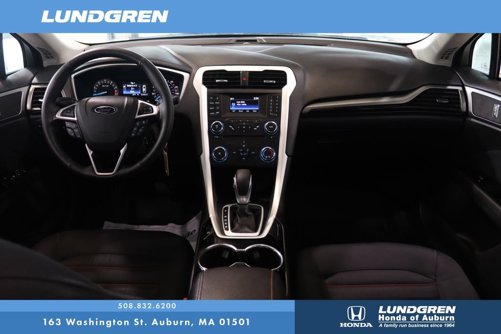 Used 2014 Ford Fusion SE w/ Equipment Group 201A FWD image 17