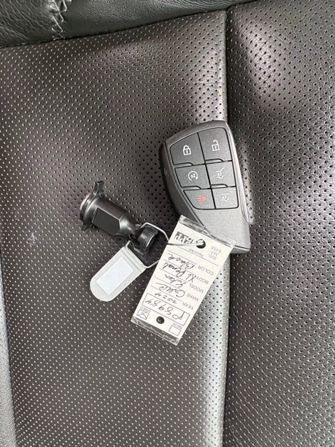 Used 2024 GMC Yukon XL Denali image 6