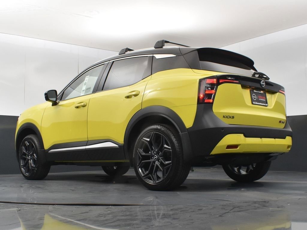 New 2025 Nissan Kicks SR AWD/4WD image 41