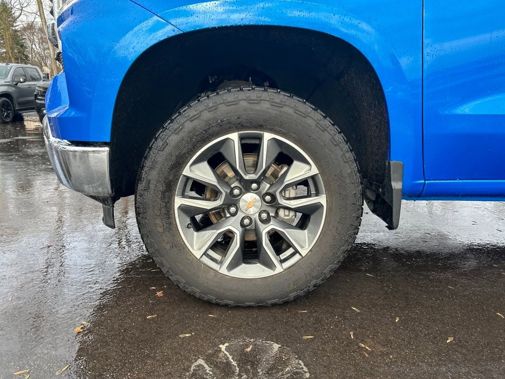 Used 2025 Chevrolet Silverado 1500 LT image 17