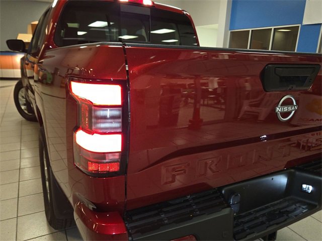 Used 2024 Nissan Frontier SV w/ SV Convenience Package image 28