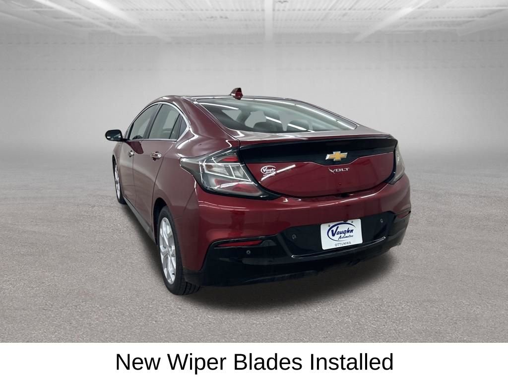 Used 2017 Chevrolet Volt Premier w/ Driver Confidence II Package FWD image 10