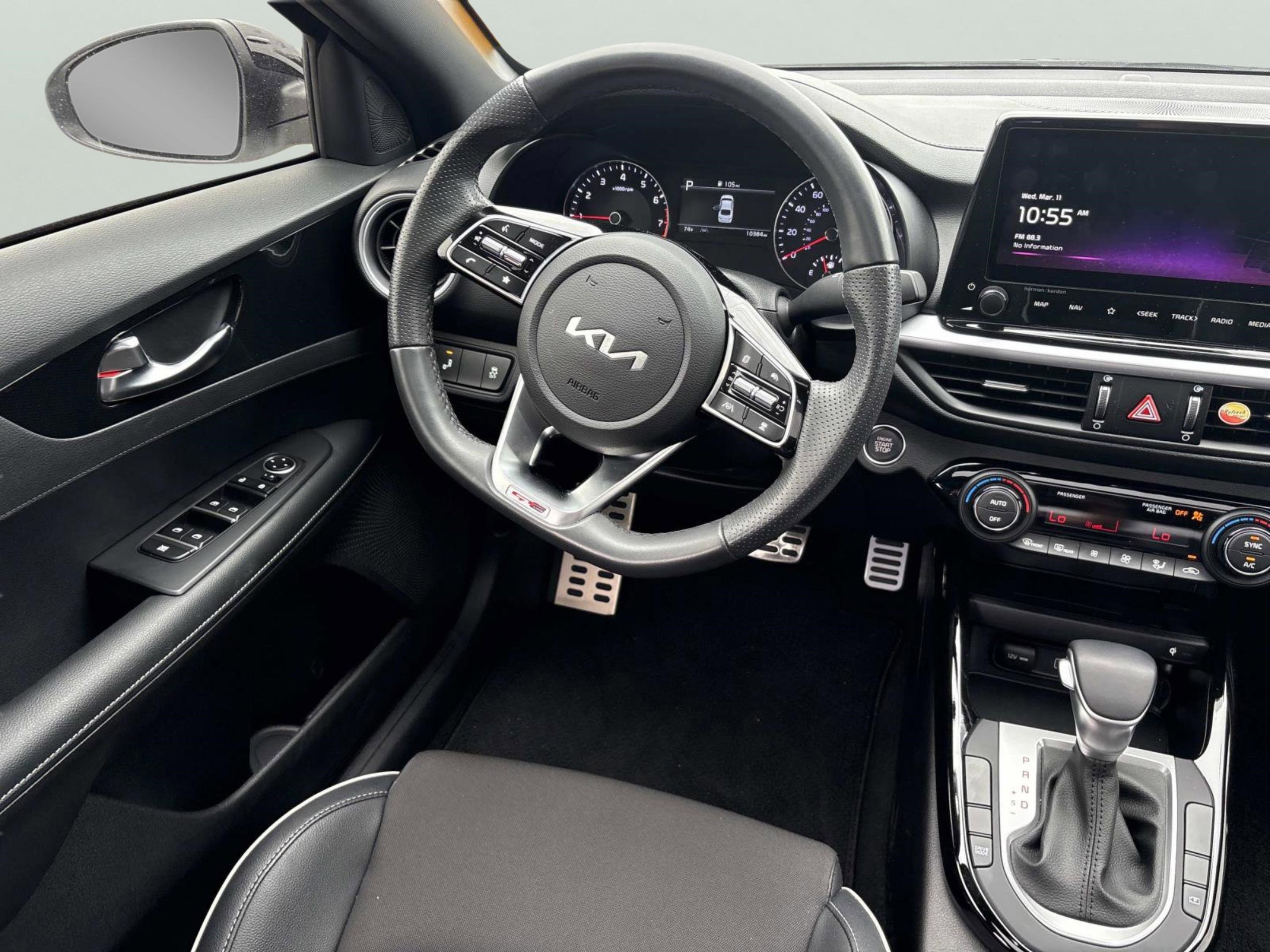 Used 2023 Kia Forte GT-Line w/ GT-Line Premium Package image 12