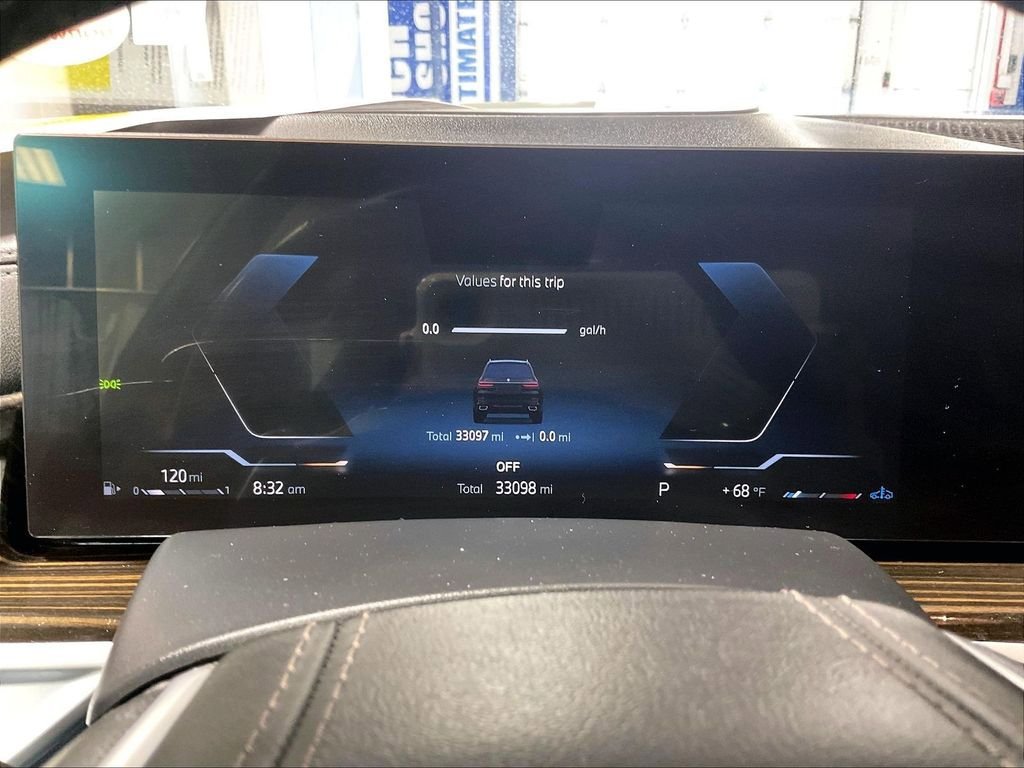 Used 2025 BMW X7 xDrive40i AWD/4WD image 25