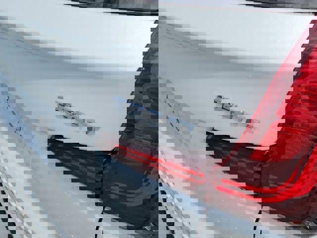 Certified 2024 Cadillac XT4 Premium Luxury image 6