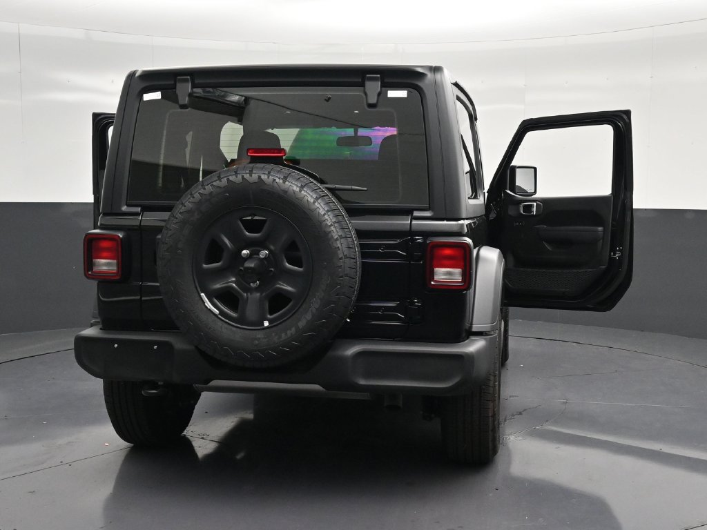 Used 2026 Jeep Wrangler Sport AWD/4WD image 26
