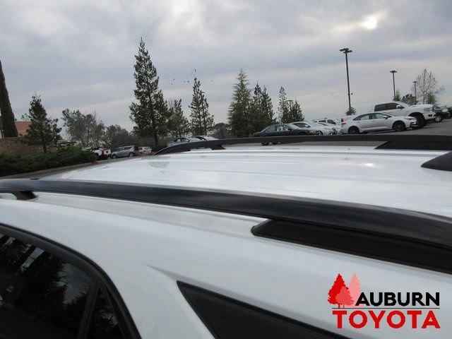 Used 2023 Chevrolet Equinox RS w/ RS Leather Package image 10