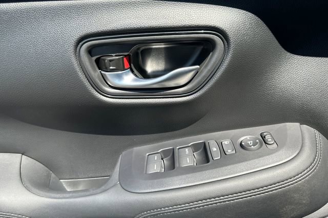 Certified 2026 Honda HR-V LX image 10