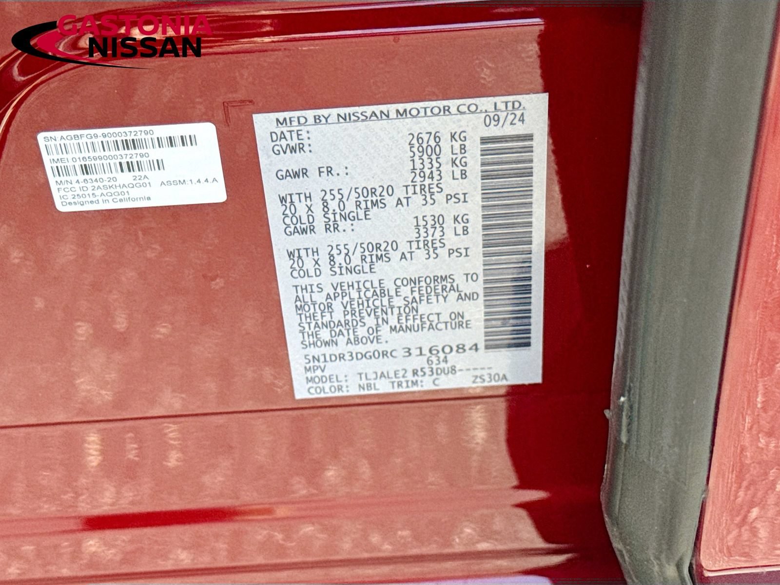 Used 2024 Nissan Pathfinder Platinum w/ Cargo Package FWD image 40
