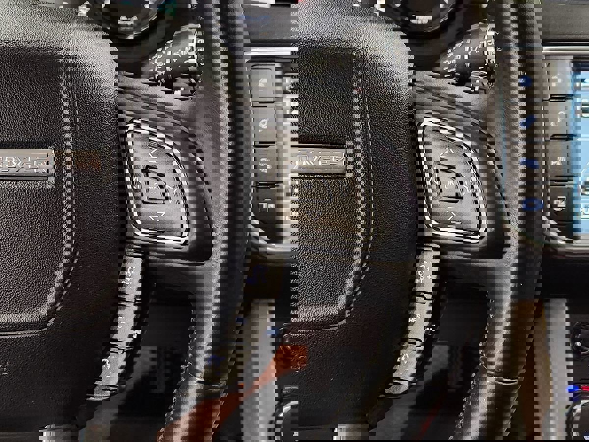 Used 2016 Land Rover Range Rover Evoque SE Premium image 49