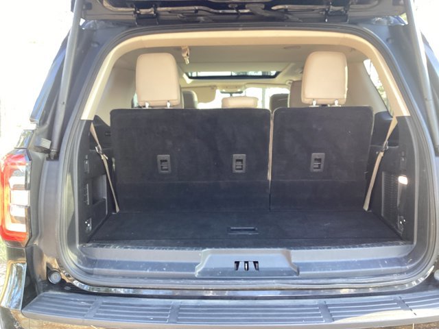 Used 2023 Ford Expedition Limited image 17