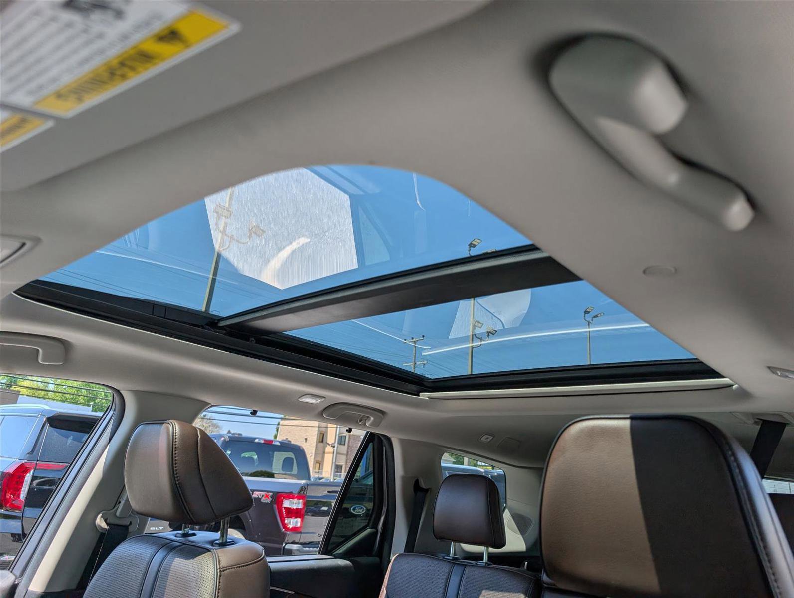 Used 2023 Honda Pilot Elite image 35