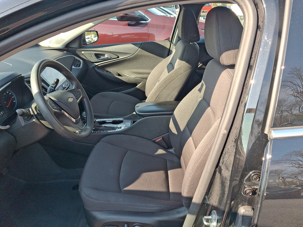 Used 2024 Chevrolet Malibu LT image 22