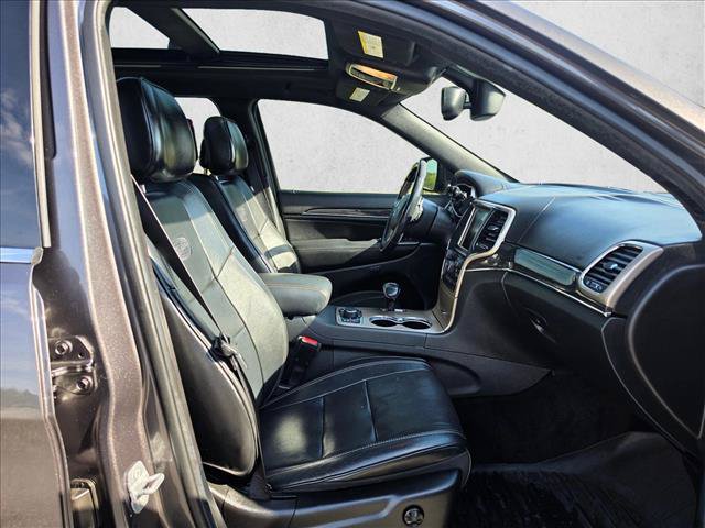 Used 2014 Jeep Grand Cherokee Overland AWD/4WD image 11