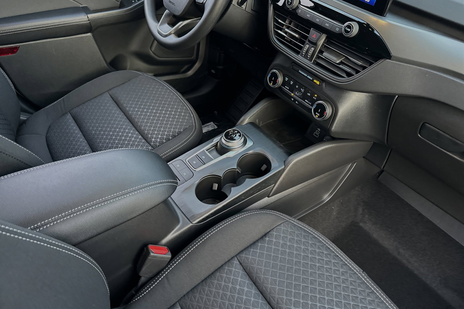 Used 2025 Ford Escape Active image 14