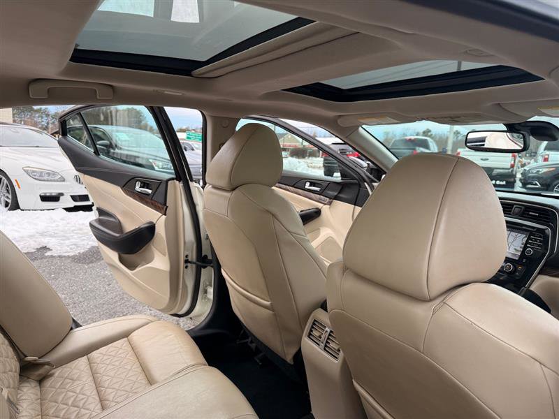 Used 2016 Nissan Maxima Platinum image 19