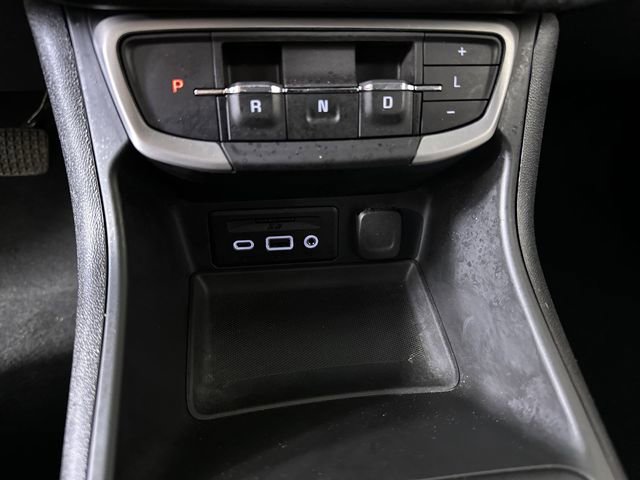 Used 2023 GMC Terrain SLT w/ Infotainment Package II FWD image 16