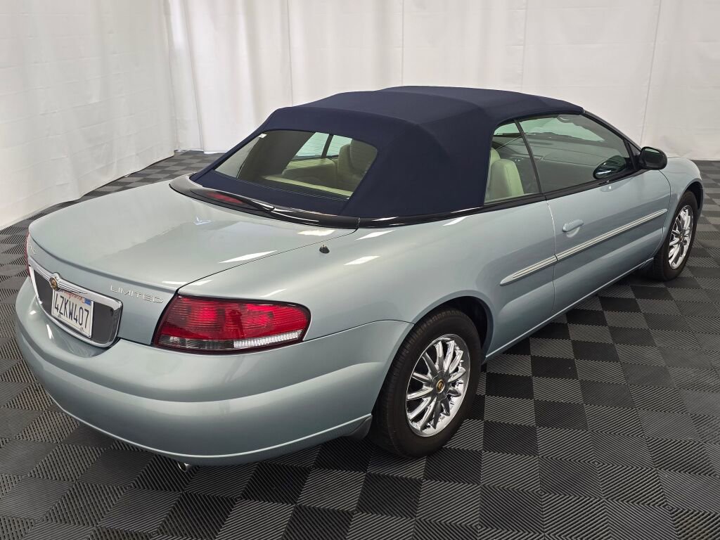 Used 2003 Chrysler Sebring Limited image 11