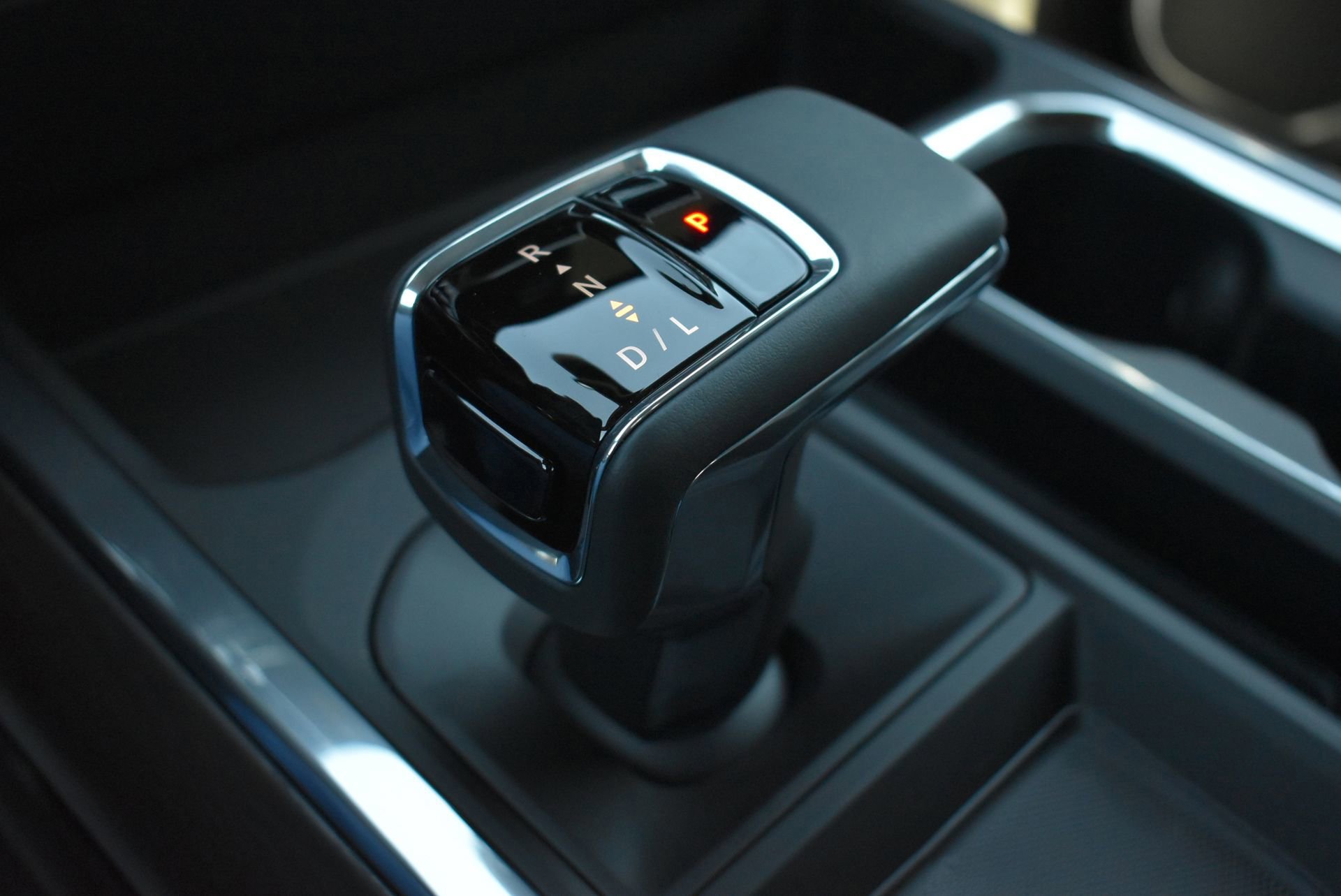 New 2026 GMC Sierra 1500 SLT w/ SLT Convenience Package image 31