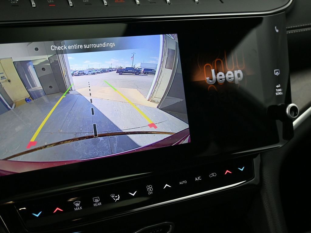 New 2026 Jeep Grand Cherokee Limited w/ Limited Altitude Package image 22