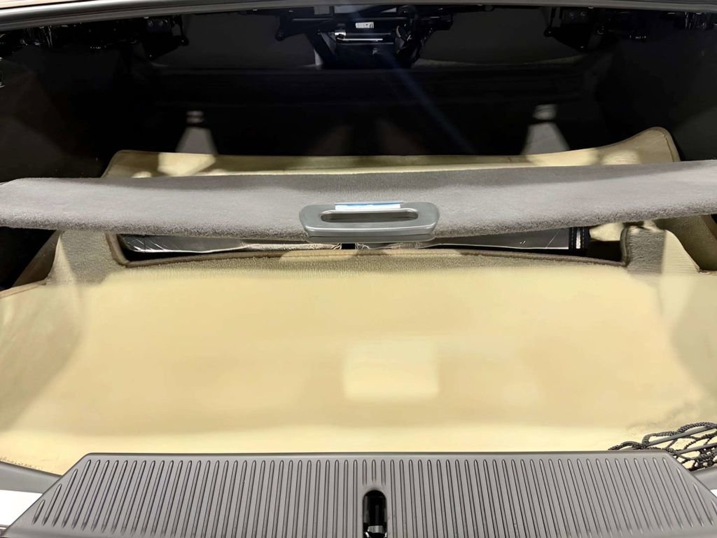 Used 2008 Cadillac XLR RWD image 9