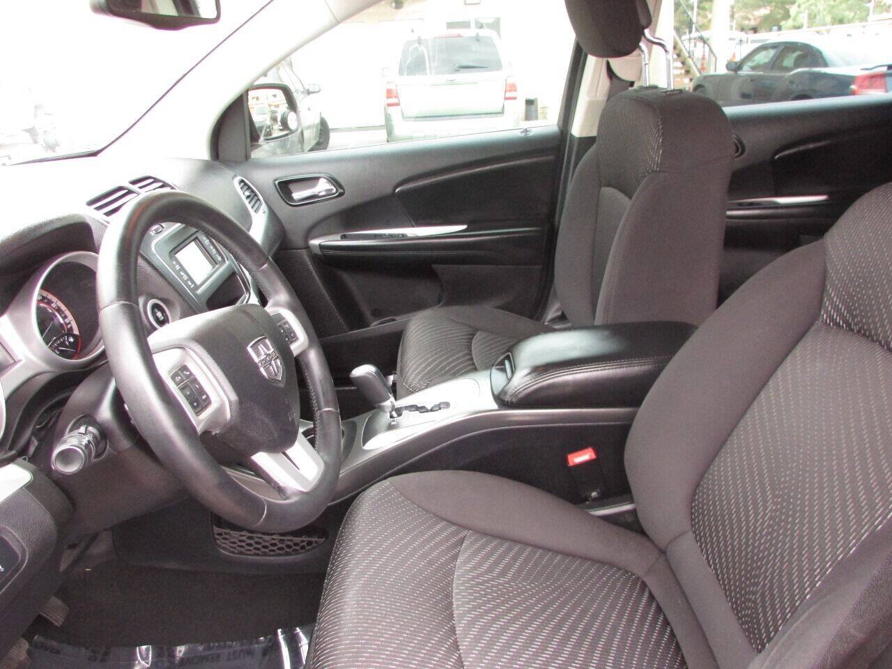 Used 2013 Dodge Journey American Value Package w/ Flexible Seating Group FWD image 22