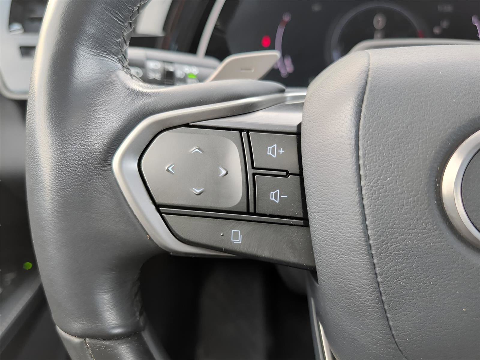 Used 2023 Lexus RX 350 Premium Plus w/ Cold Area Package image 14