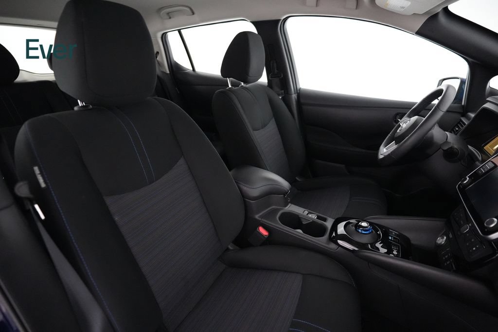Used 2025 Nissan Leaf SV Plus FWD image 21