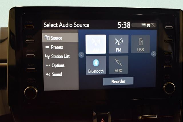 Used 2020 Toyota Corolla SE w/ Carpet Mat Package (TMS) FWD image 8