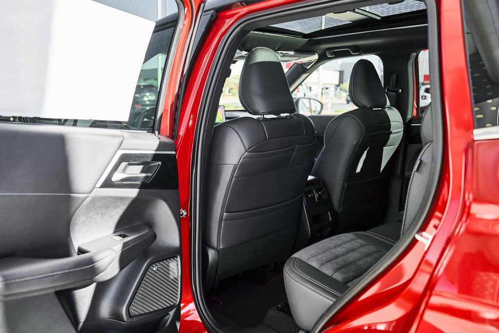 New 2026 Mitsubishi Outlander Ralliart image 16