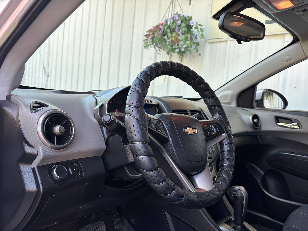 Used 2015 Chevrolet Sonic LT image 14