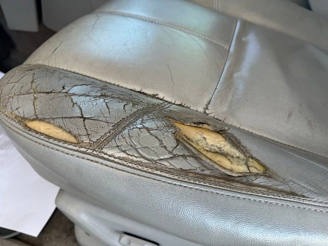 Used 2012 Chevrolet Tahoe LT w/ Luxury Package AWD/4WD image 19