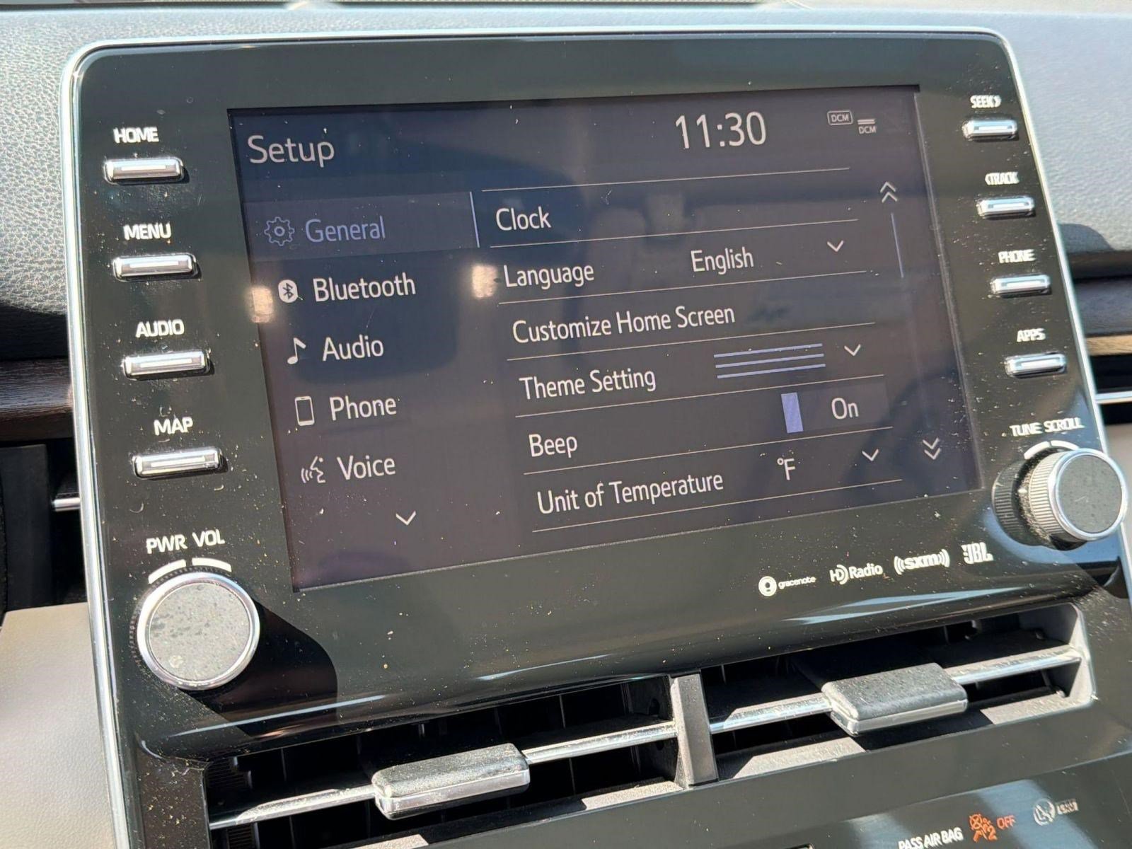 Used 2019 Toyota Avalon Limited image 24