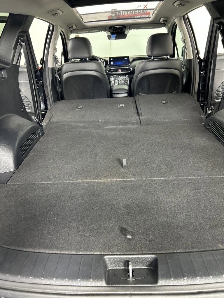 Used 2022 Hyundai Santa Fe Limited w/ Cargo Package image 18