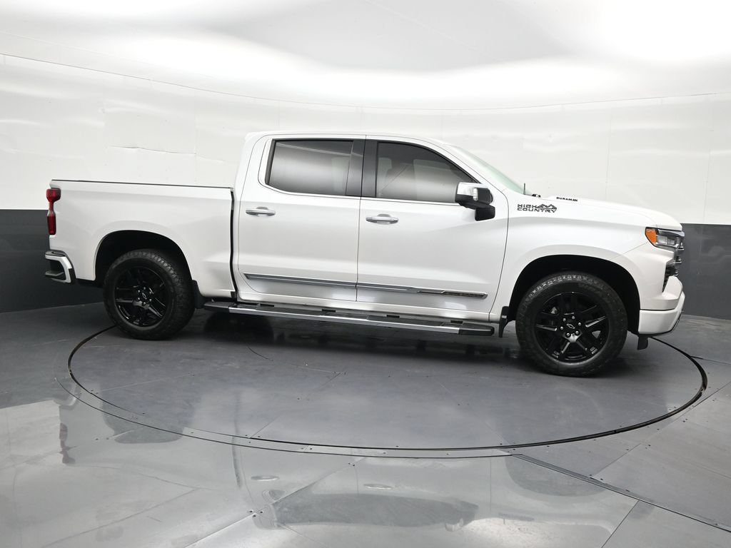 Used 2022 Chevrolet Silverado 1500 High Country w/ High Country Premium Package AWD/4WD image 7