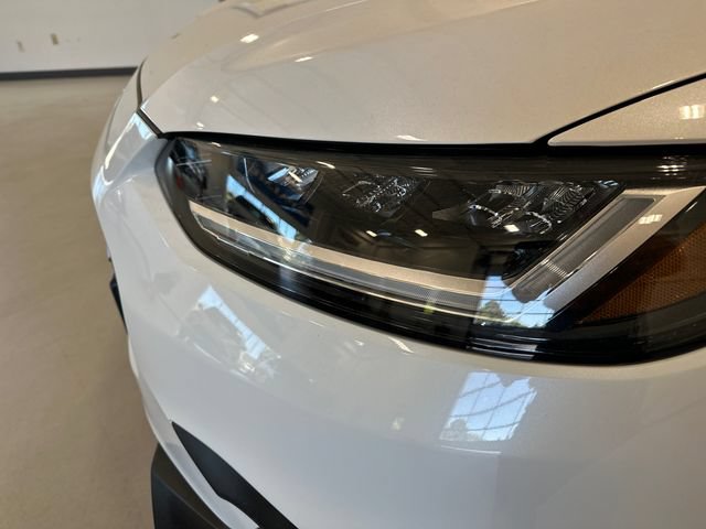 Used 2024 Honda HR-V Sport image 11