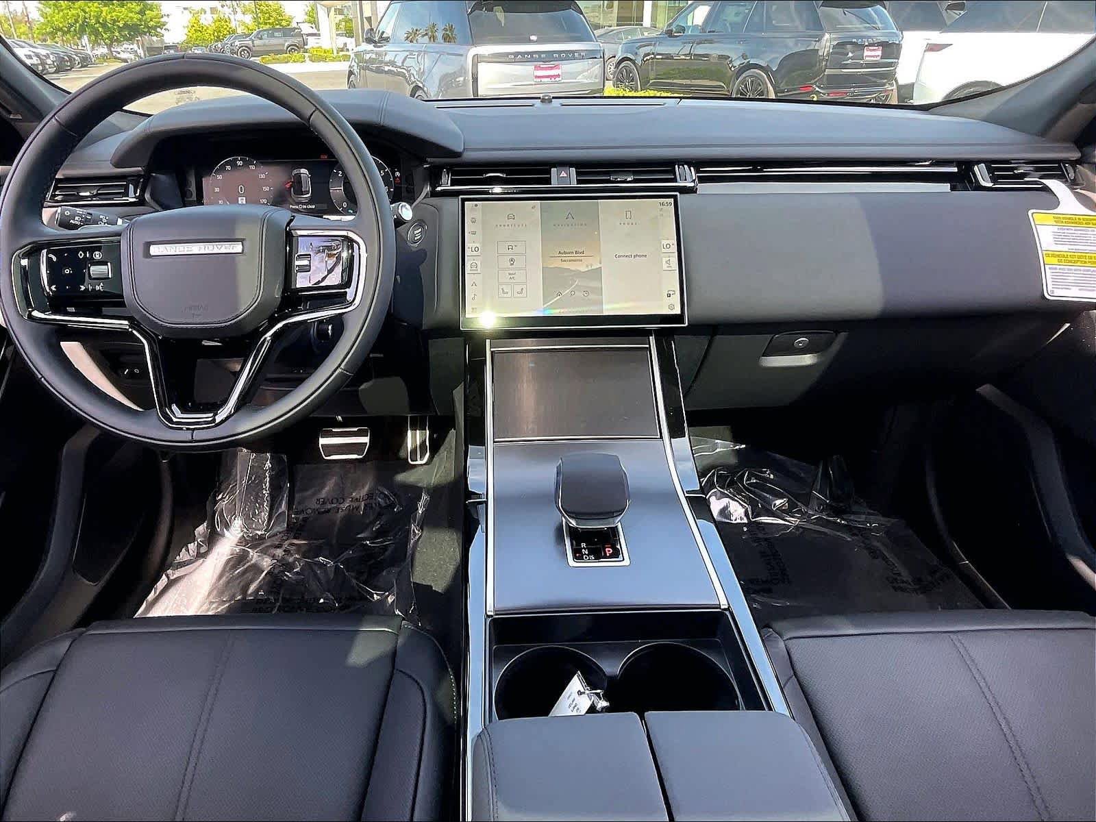 New 2026 Land Rover Range Rover Velar Dynamic SE AWD/4WD image 7
