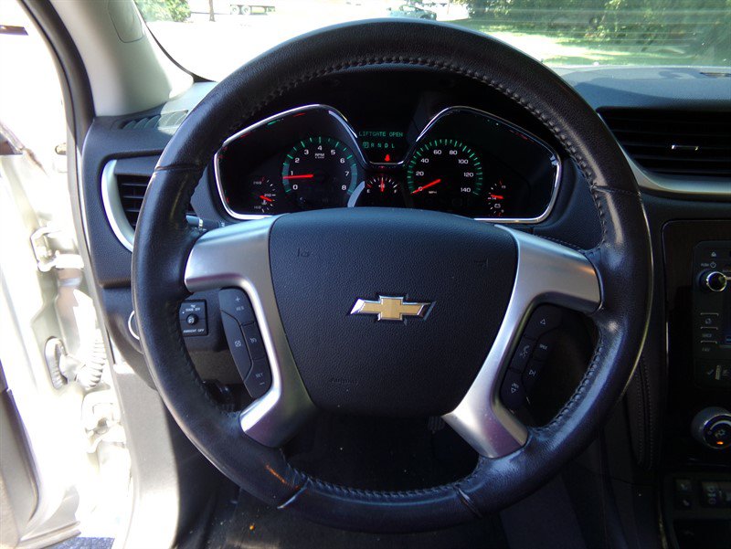 Used 2017 Chevrolet Traverse LT AWD/4WD image 35