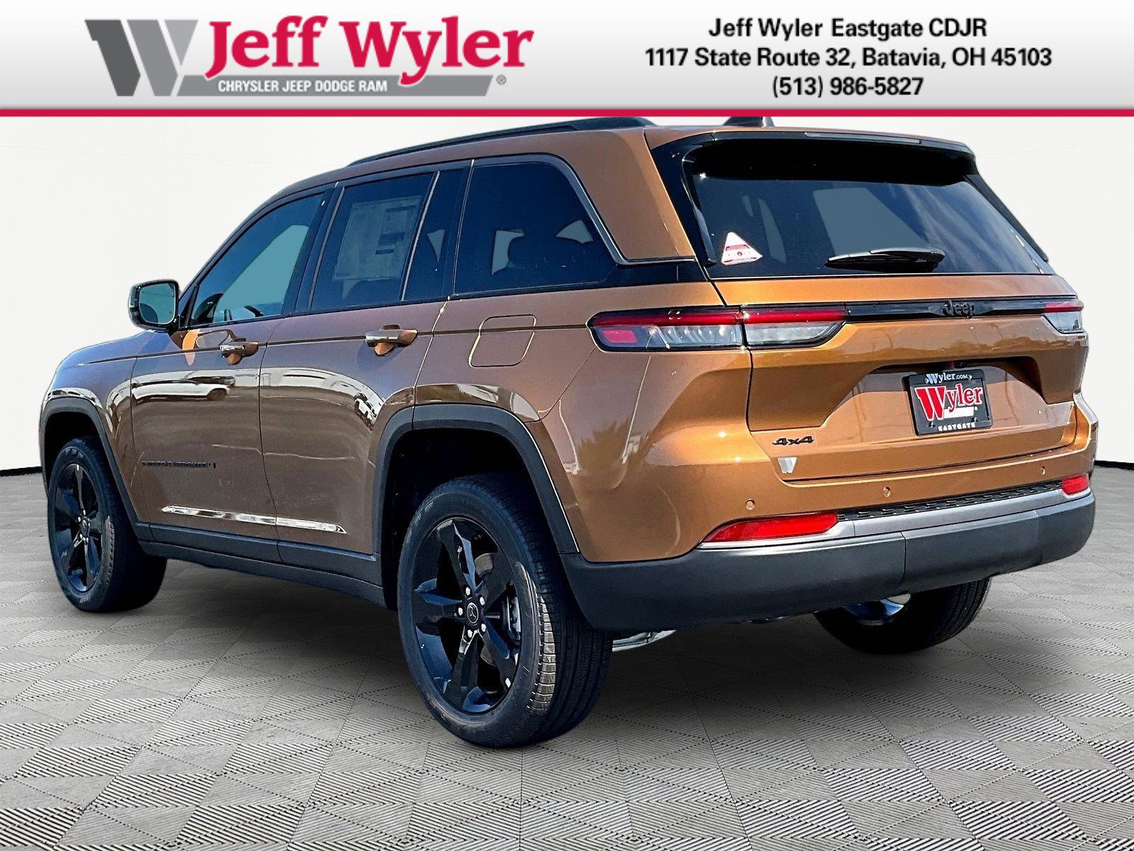 New 2027 Jeep Grand Cherokee Limited w/ Limited Altitude Package AWD/4WD image 4