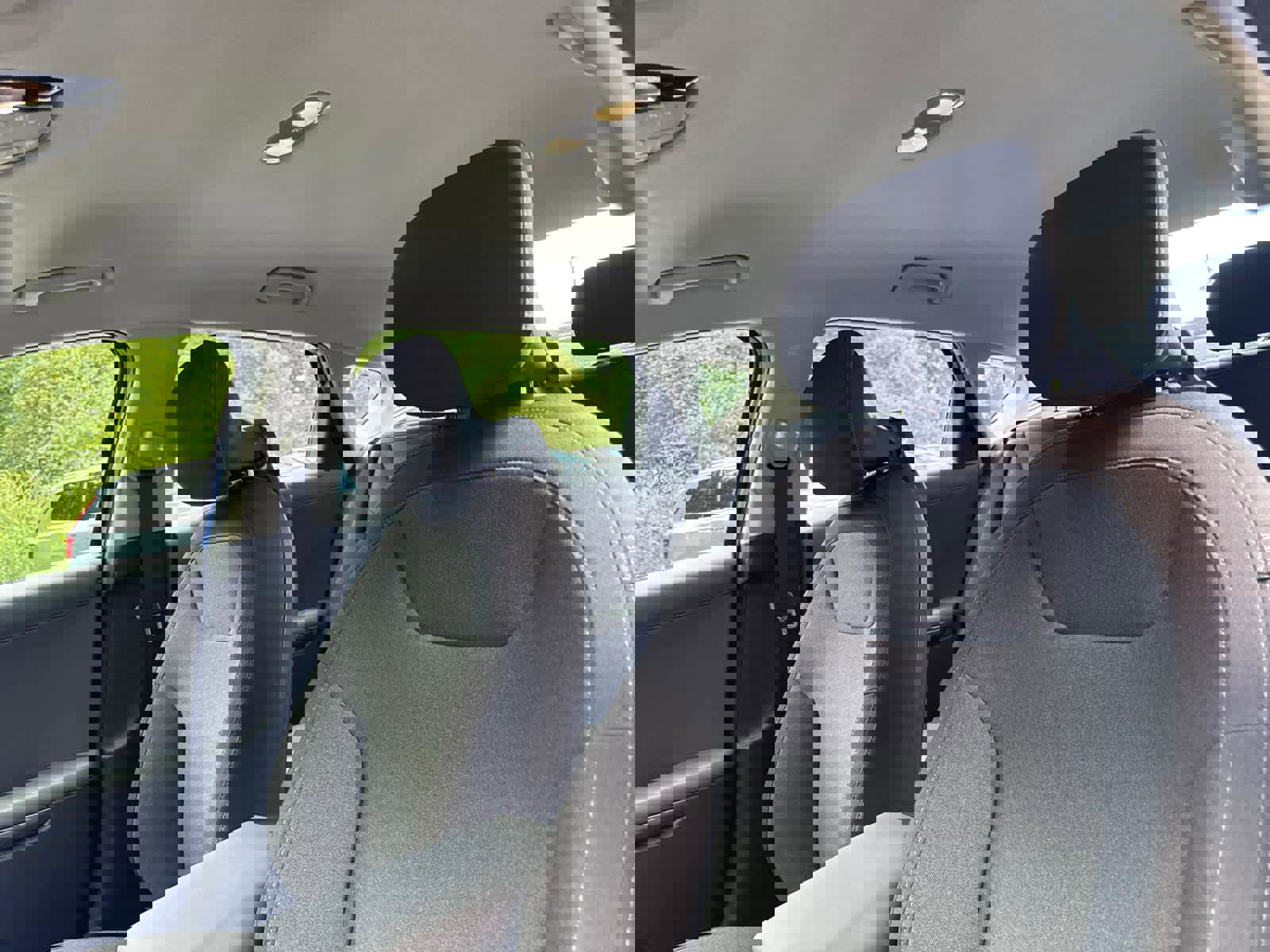 Used 2025 Kia K4 LXS image 15