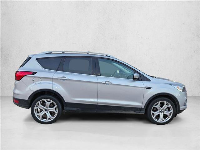 Used 2019 Ford Escape Titanium FWD image 4