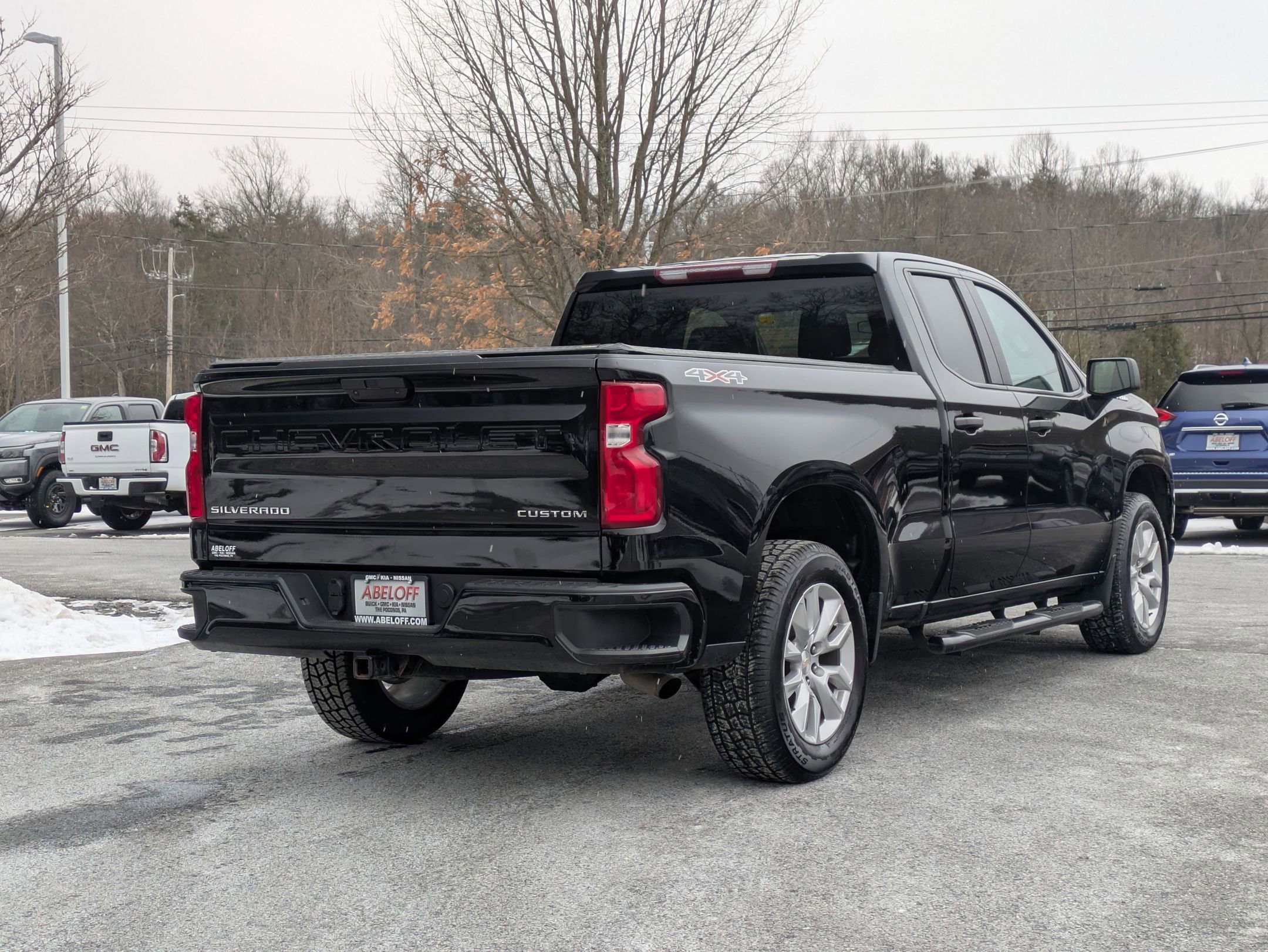 Used 2022 Chevrolet Silverado 1500 Custom image 4